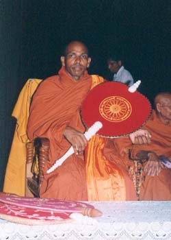 2003.01 04 - Akta Patra Pradanaya ( credential ceremony) at citi hall in Kurunegala about The Ch6.jpg